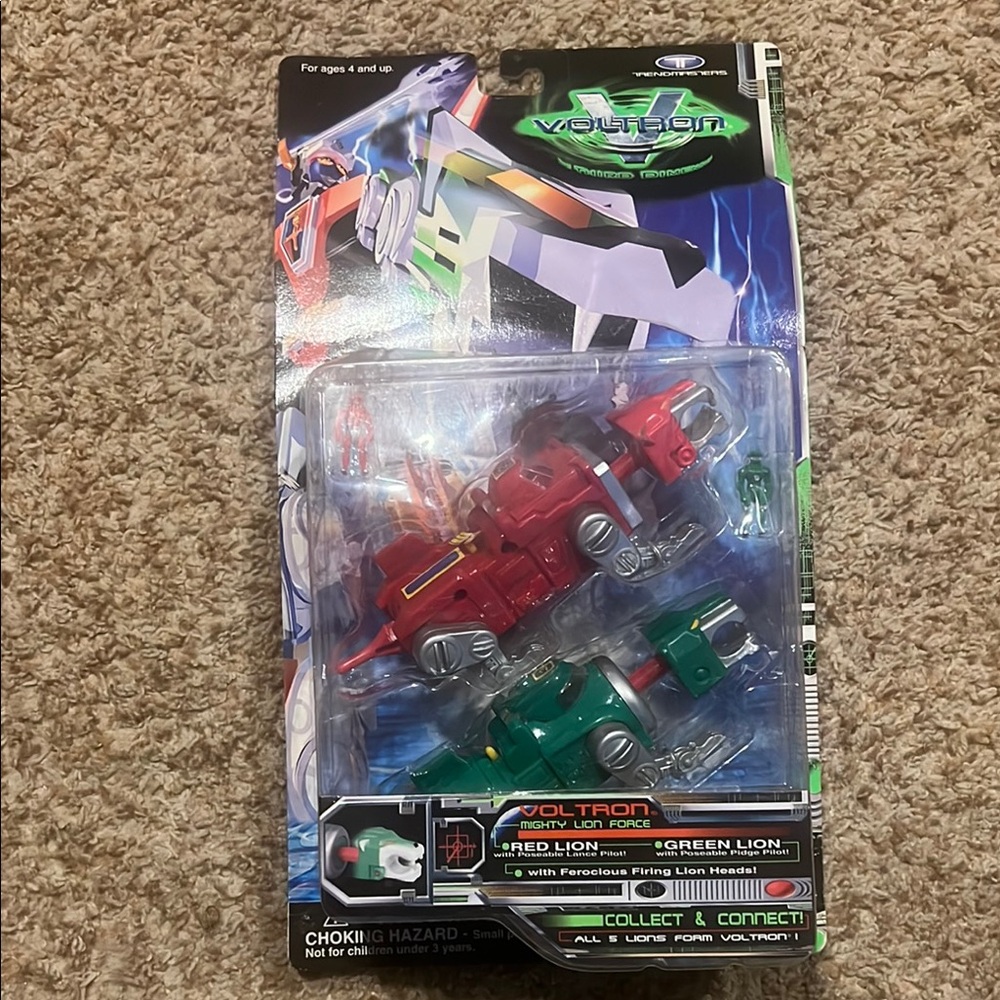 Voltron mighty lion force red lion green lion collect & connect.